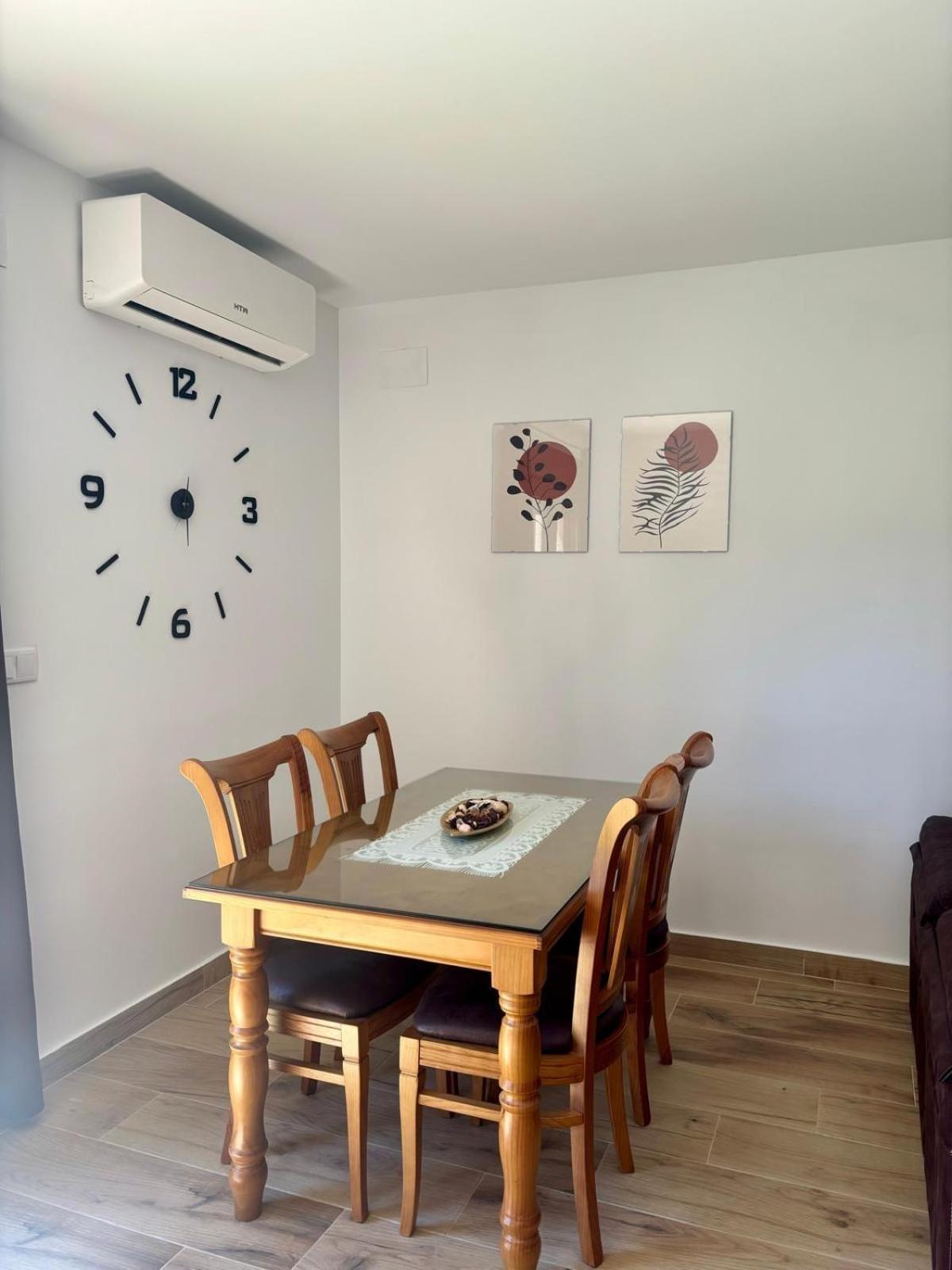 El Hondon Del Lugar Apartment Hoyos Екстериор снимка
