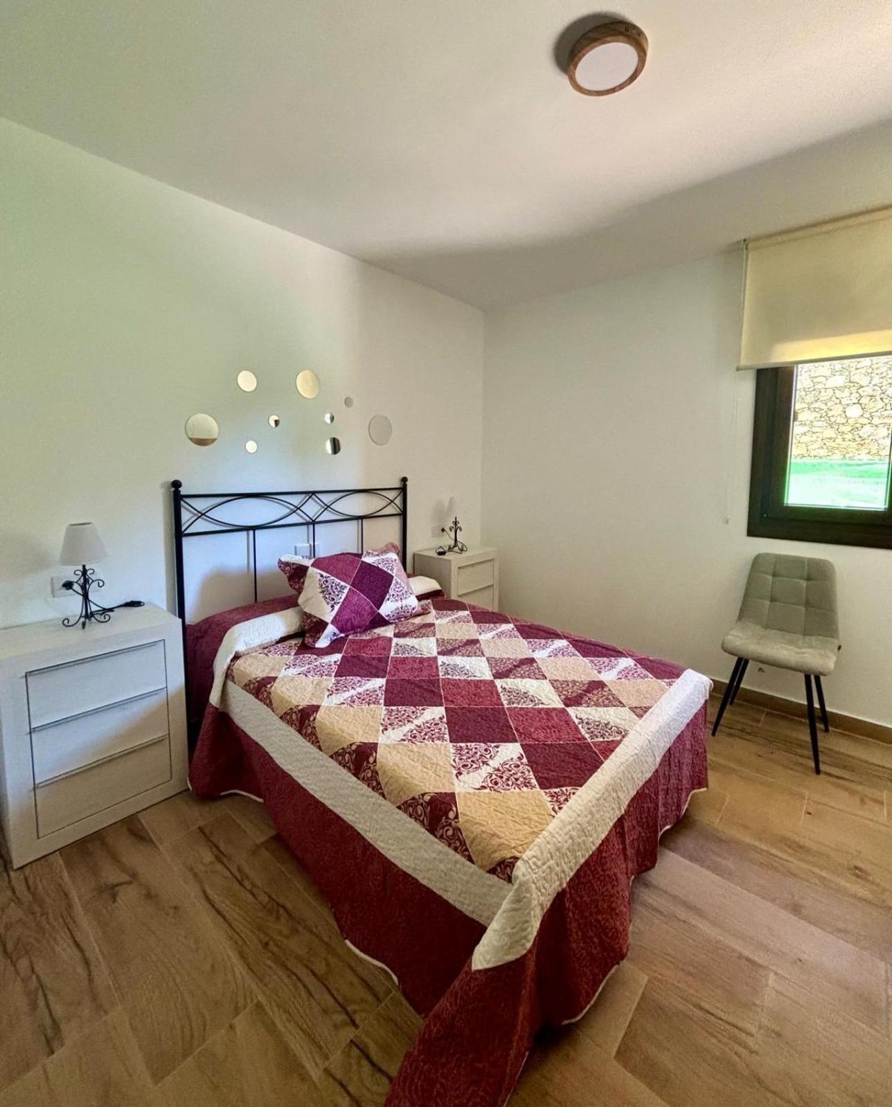 El Hondon Del Lugar Apartment Hoyos Екстериор снимка