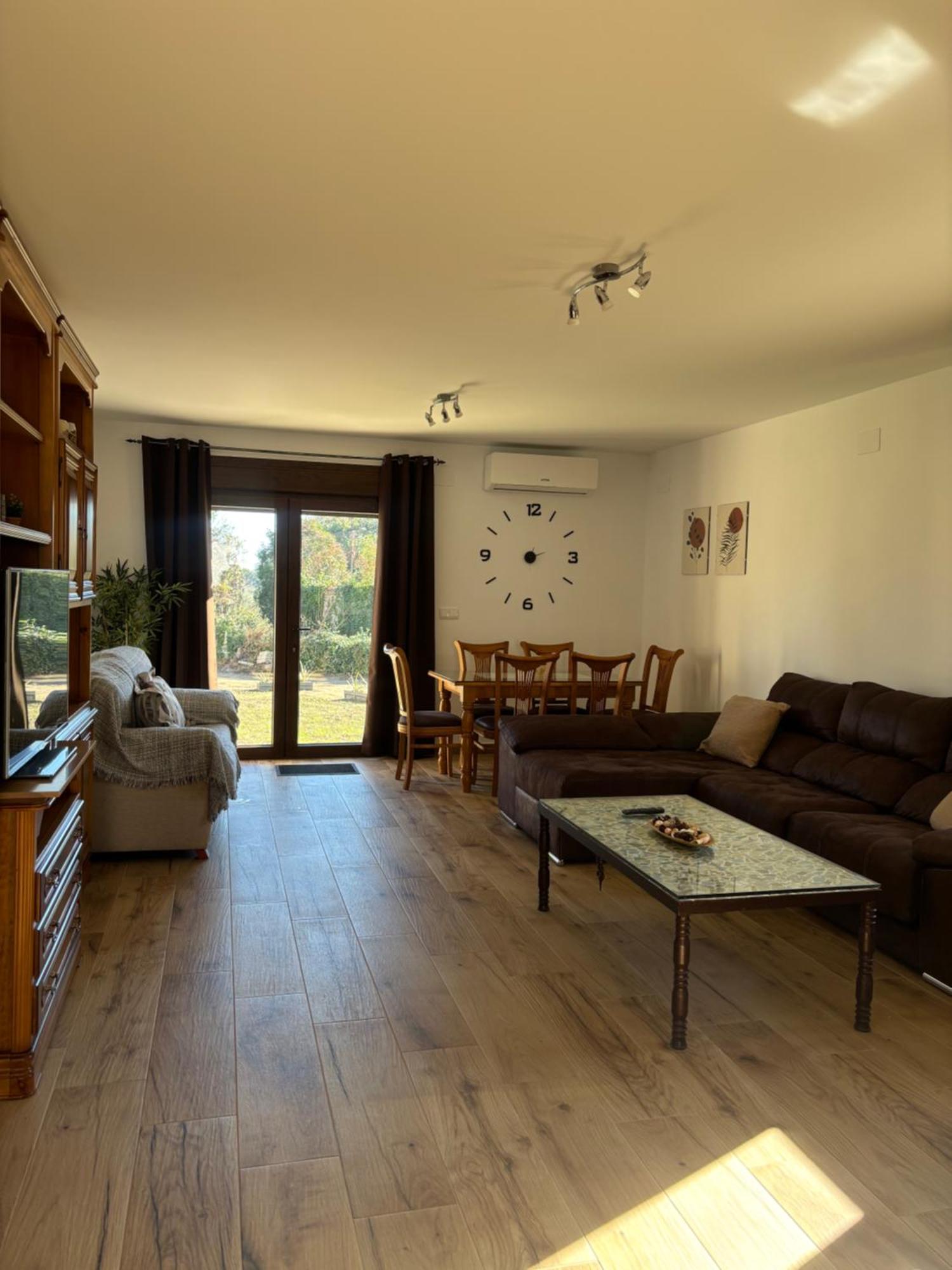 El Hondon Del Lugar Apartment Hoyos Екстериор снимка
