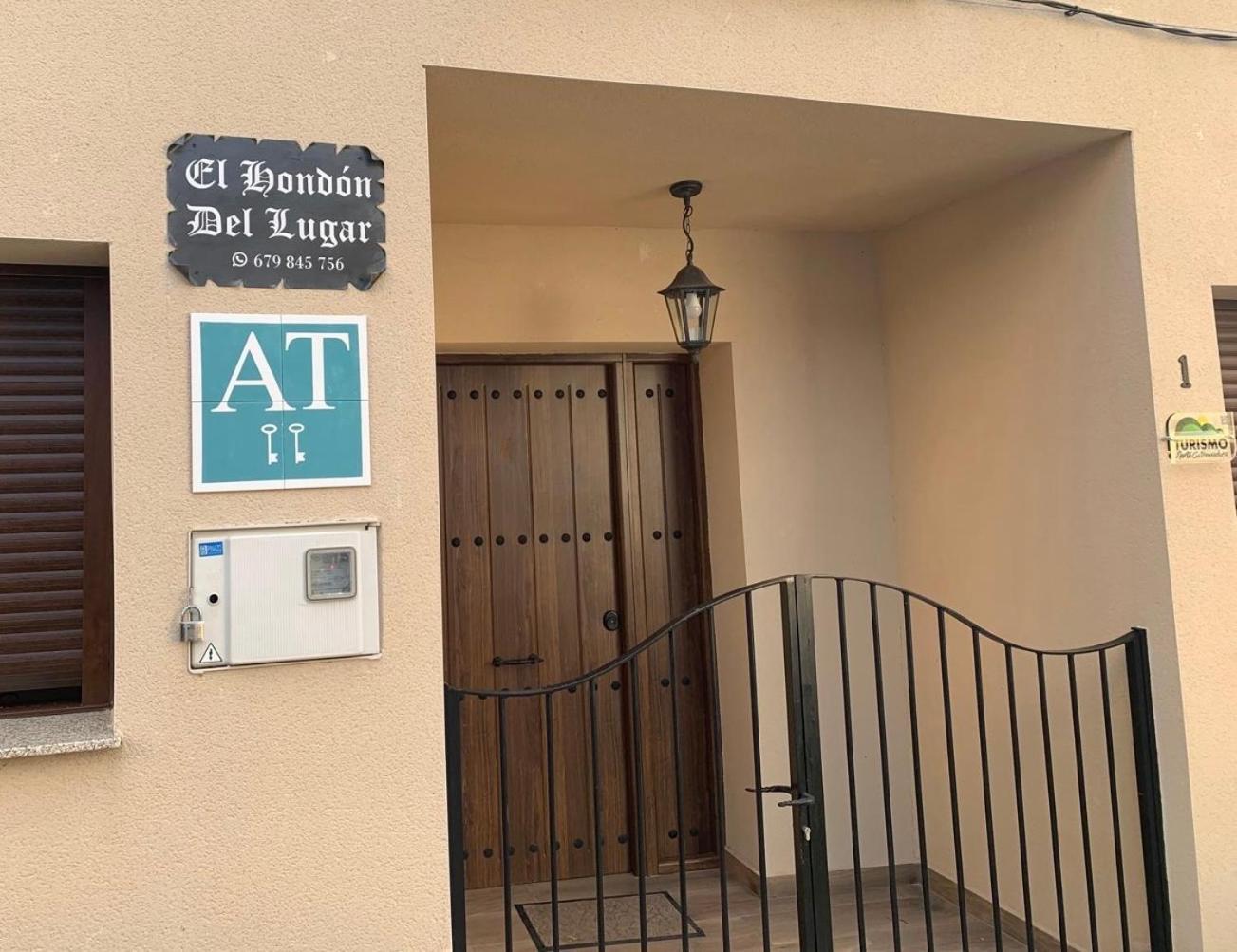 El Hondon Del Lugar Apartment Hoyos Екстериор снимка